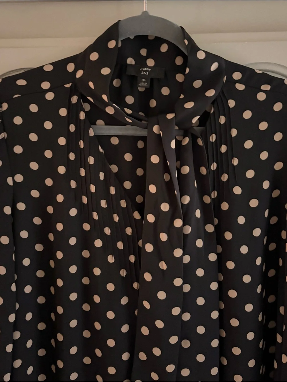J.Crew 365 Polka Dot Tie Neck Pintuck Pleat Blouse |  Black Tan | Size 10